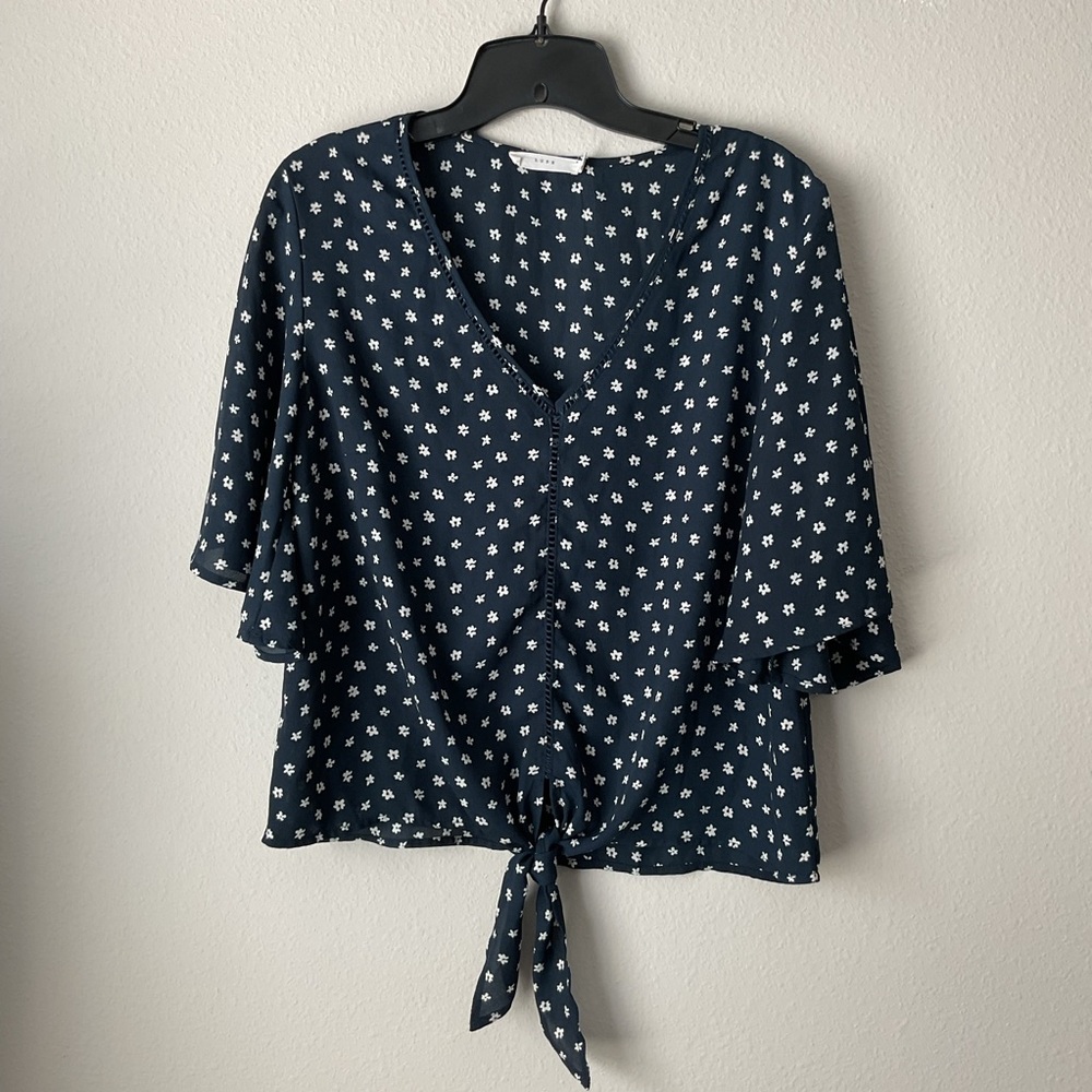 Lush Dark Blue Floral Tie-Front Blouse Size Small